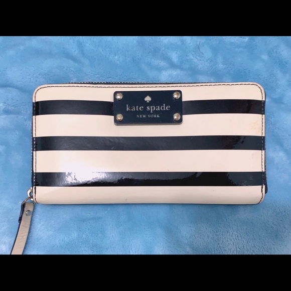 kate spade Handbags - Kate Spade Long Wallet